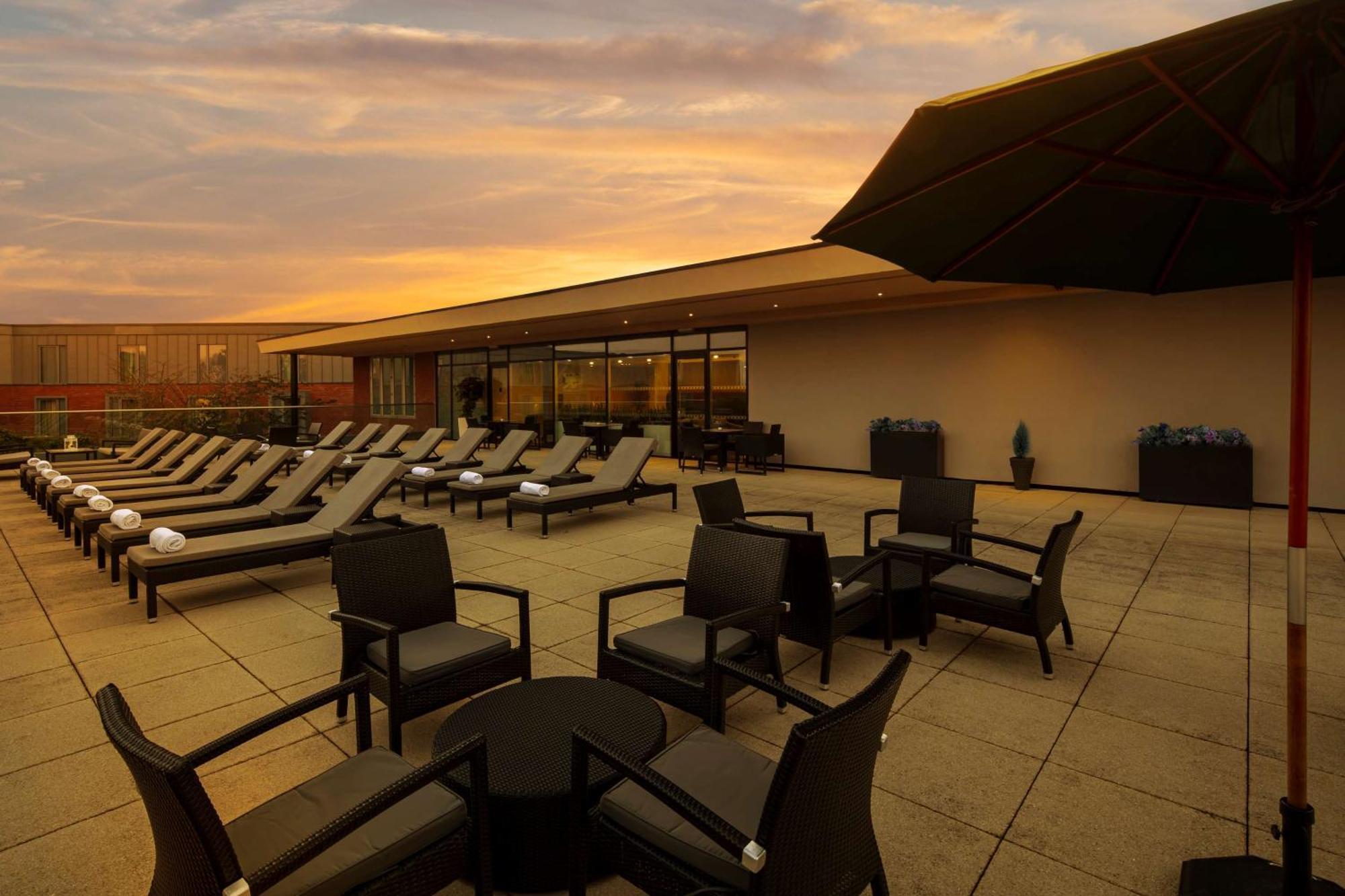 Doubletree By Hilton Chester Exteriér fotografie