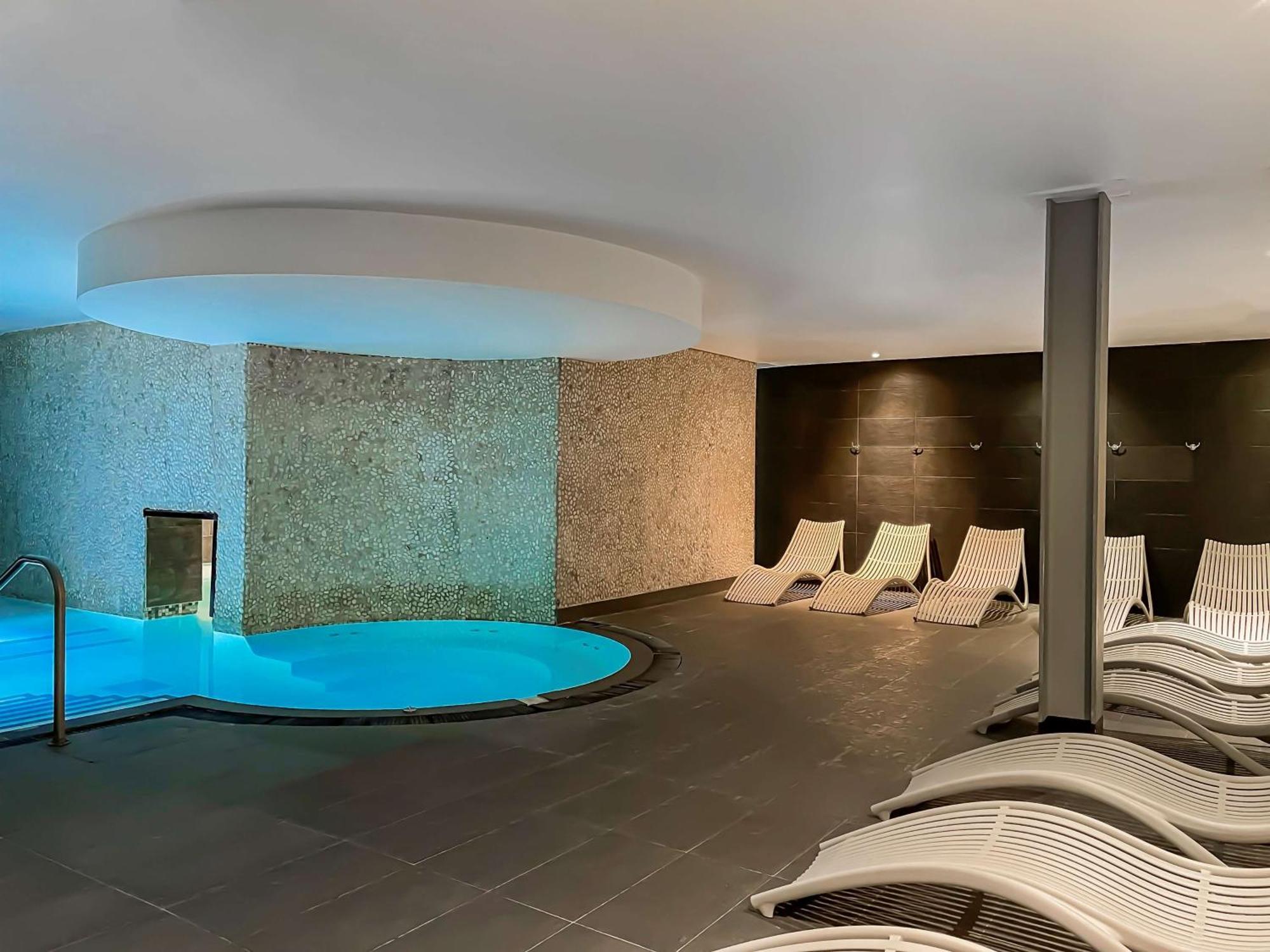 Doubletree By Hilton Chester Exteriér fotografie